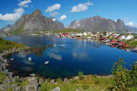 Reine, Moskenes, Noruega 0