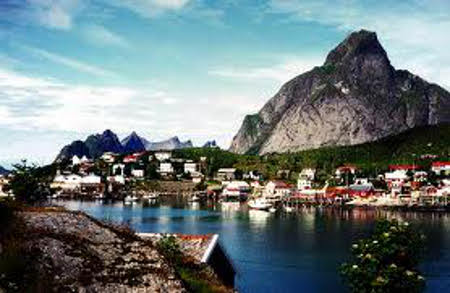 Reine, Moskenes, Noruega 1