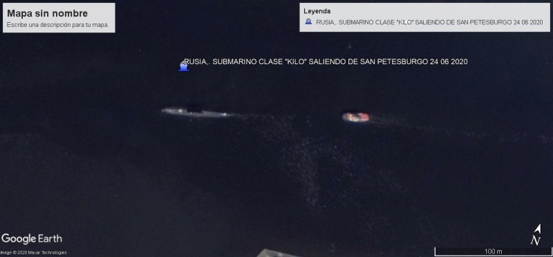 Submarino clase Varshavianka saliendo de San Petersburgo 0