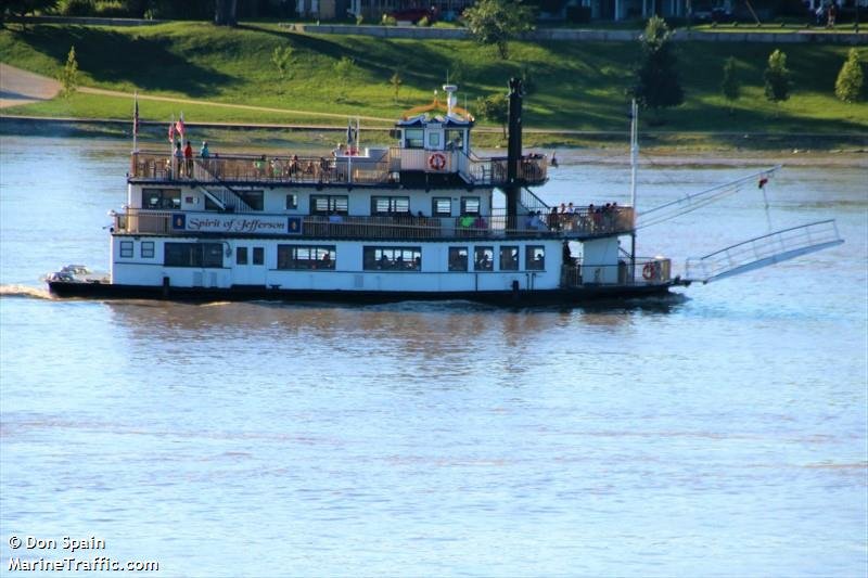 Spirit of Jefferson Paddle Steamer, USA 0