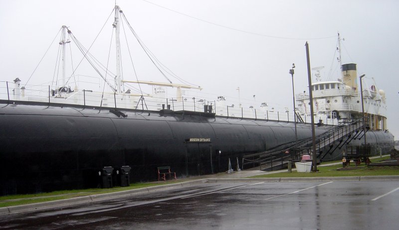 SS Meteor, Barco Ballena 1