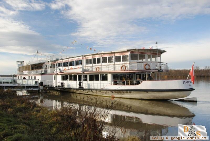 Stadt Wien, Paddle Steamer, Austria 2