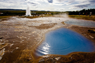 Géiser Strokkur, Geysir, Suðurland, Islandia 1