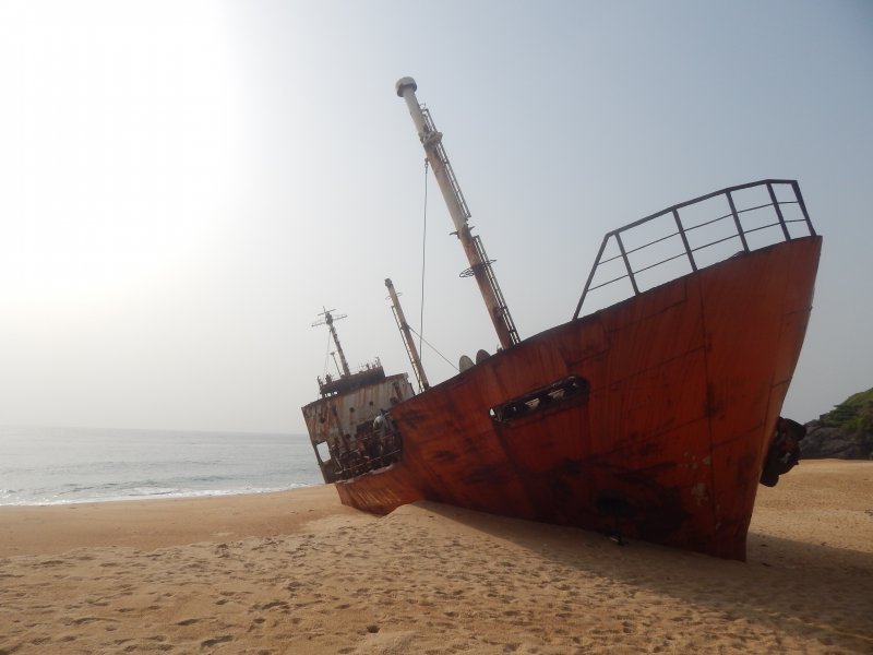 TAMAYA 1, abandonado en Liberia 2