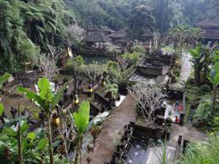 Templo del Manantial de Agua Sagrada, Bali, Indonesia 0