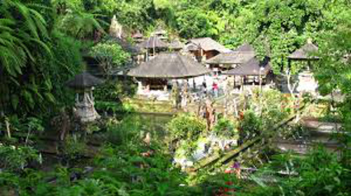 Templo del Manantial de Agua Sagrada, Bali, Indonesia 1