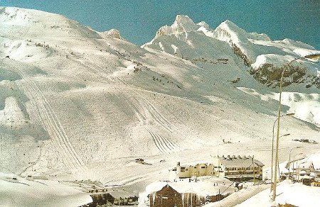 Estación de Esquí de Astún, Tobazo, Candanchú, Huesca 0