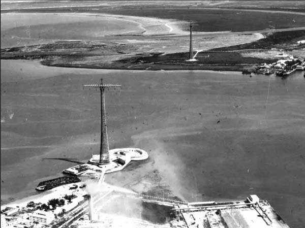 Torres eléctricas de Puntales y Matagorda 1