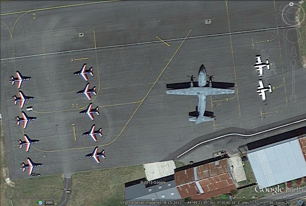 Transall c-160 y Patrulla de Francia - Bergerac - Francia 1 - Aviones Militares y de Guerra