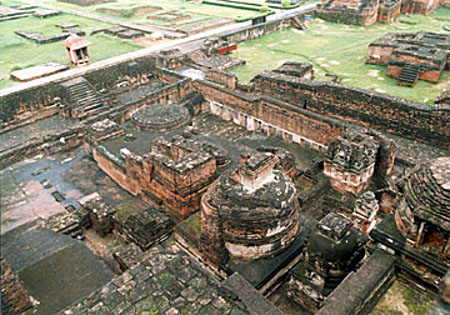 Universidad de Nalanda, Bihar, India 0