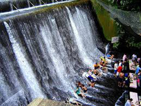 Villa Escudero, Quezon, Filipinas 0