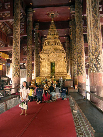 Wat Phra Kaeo Don Tao, Wiang Nuea, Tailandia 1