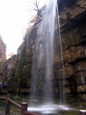 Cañón de Rocas Rojas de la montaña de Yuntai, China 0