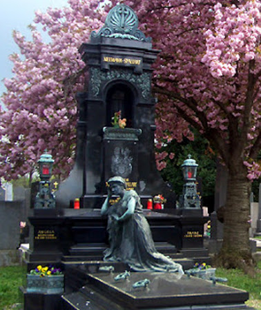 Zentralfriedhof, Simmeringer Hauptstraße, Viena, Austria 1